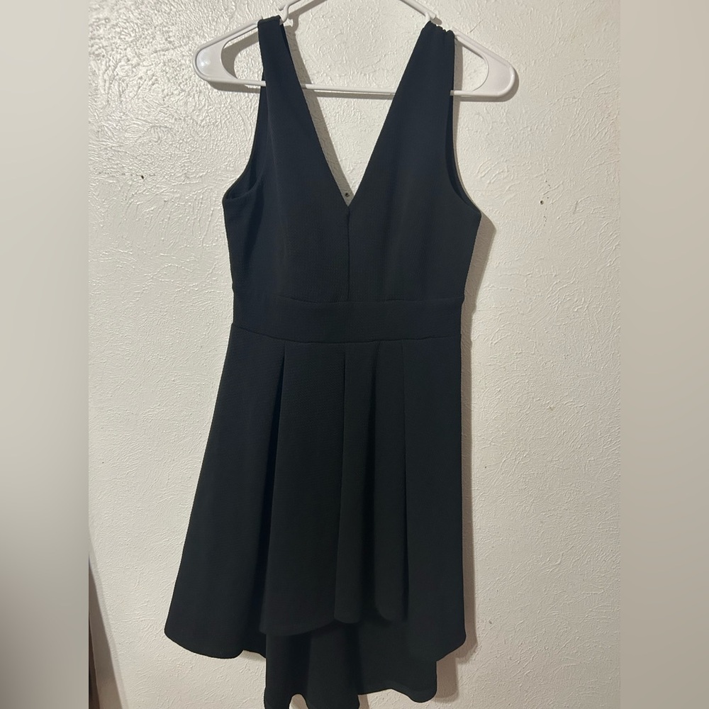 Haute Monde Black A-Line Mini Dress V-Neck Sleeveless